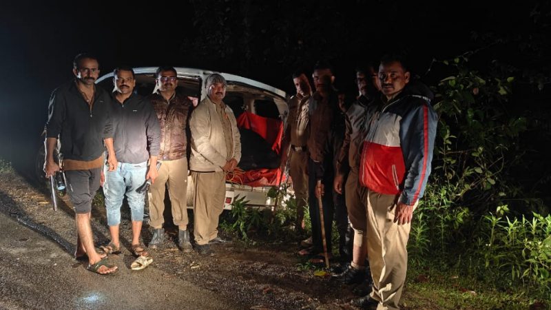 Chikkamagaluru cattle thieves fled after seeing the police abandoning their car
