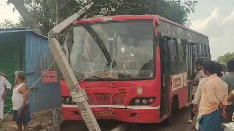 Government bus hits electric pole Kurugodu ballari