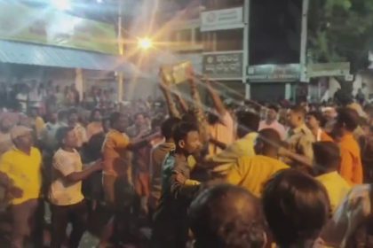 Firecrackers burst over heads during Ganesh procession Hosapete