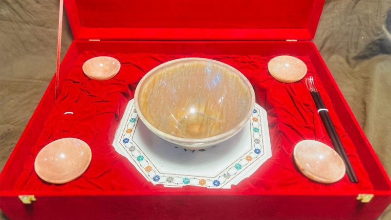 PM Modi Gift Japan PM 4
