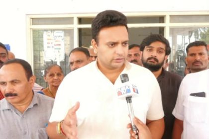 Yaduveer Wadiyer