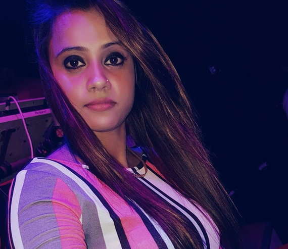 BAR DANCER 5