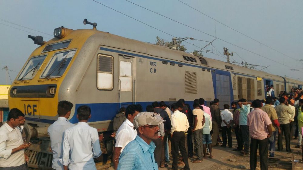 GLB RAILWAY PALTFORM AV 1