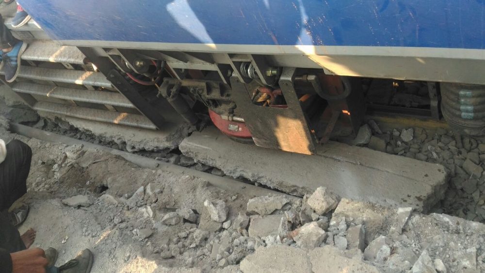 GLB RAILWAY PALTFORM AV 5
