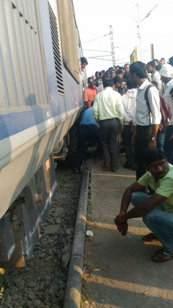 GLB RAILWAY PALTFORM AV 6