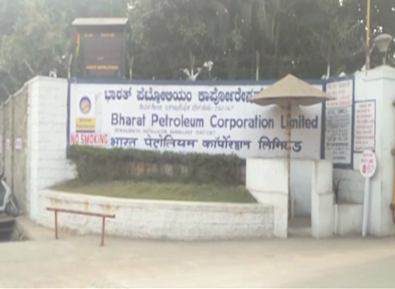 LORRY STRIKE 1