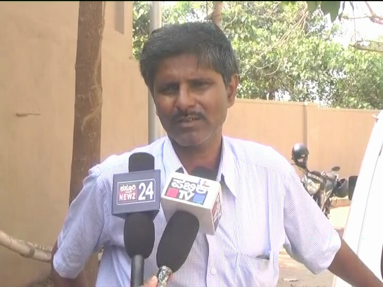 MNG ALVAS STUDENT DEATH 8