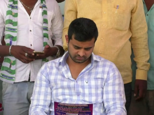 Prajwal Revanna 3