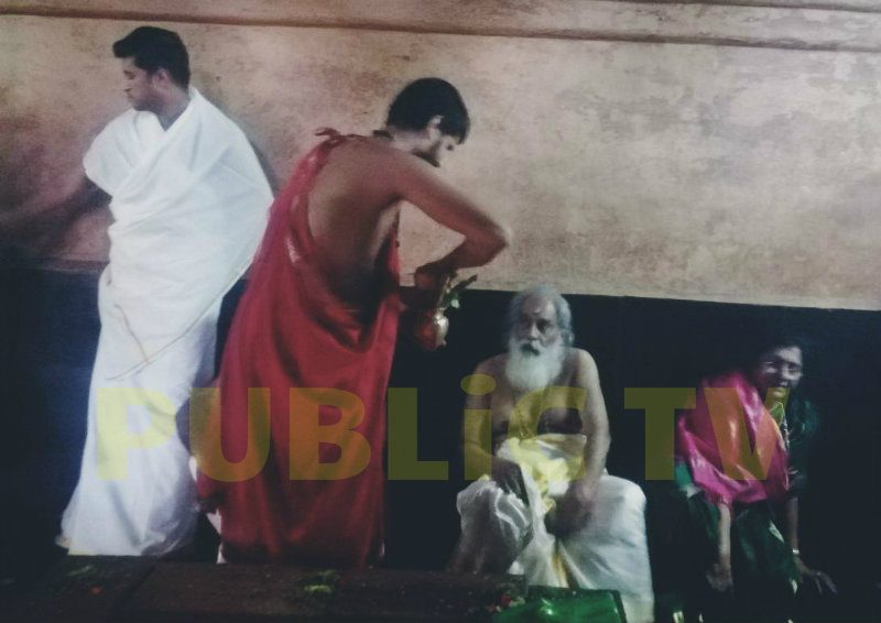 Yesudas Kollur Sri Mookambika temple 3