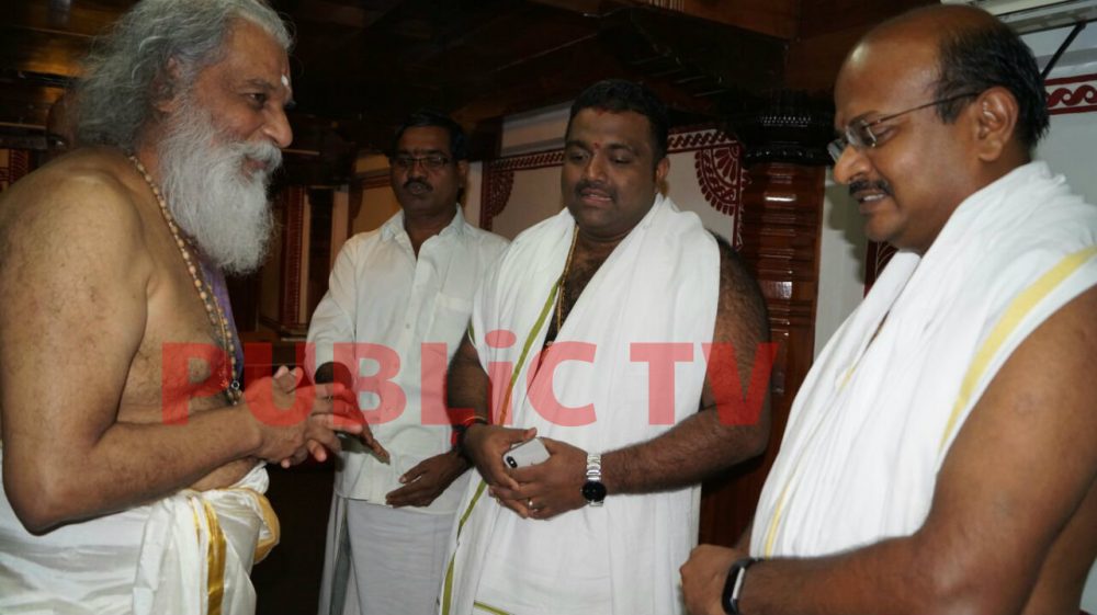 Yesudas Kollur Sri Mookambika temple 5