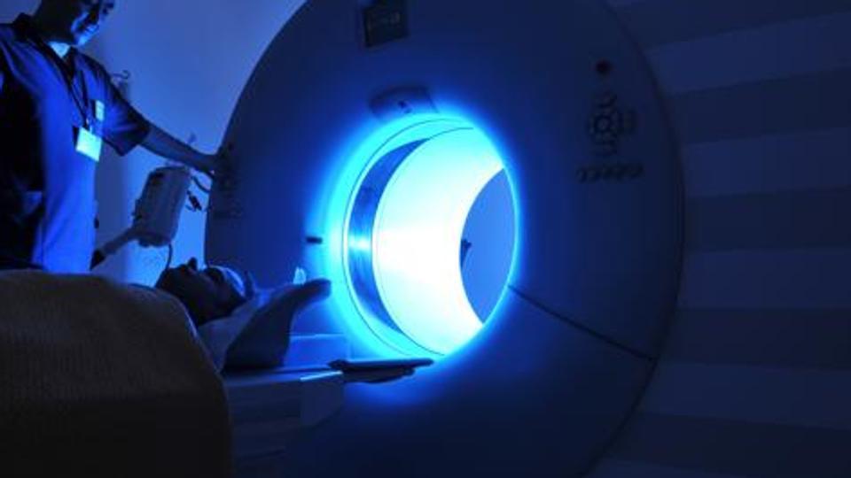 magnetic resonance imaging machine