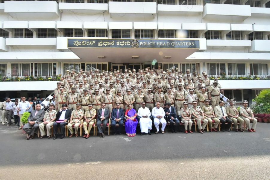 siddaramaiah with police 1