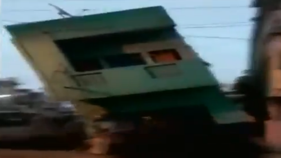 660599 building collapse ani