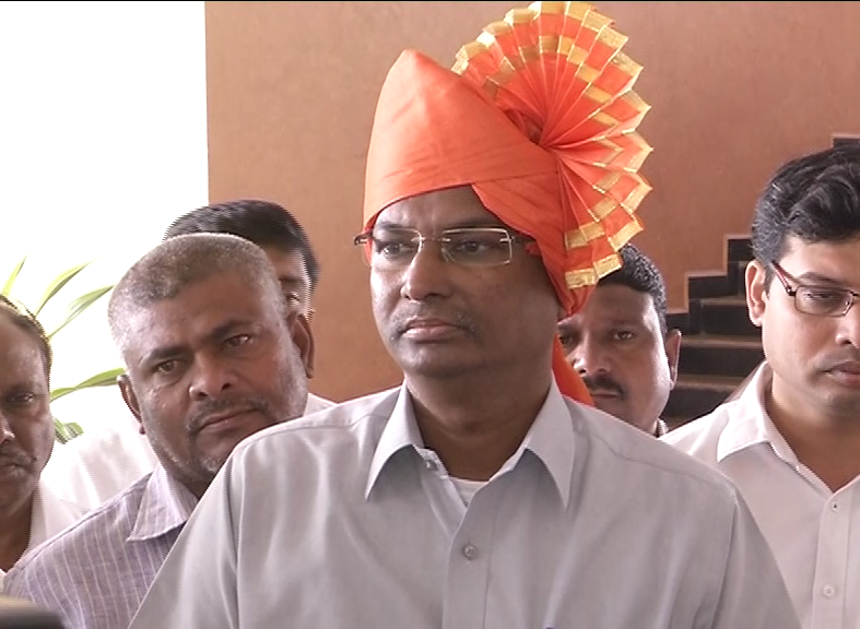 BLG HELICOFTER Satish Jarkiholi 3