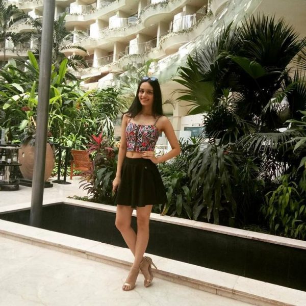 Manushi Chillar 4