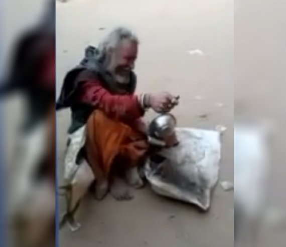 man eats dog 0001 15178411