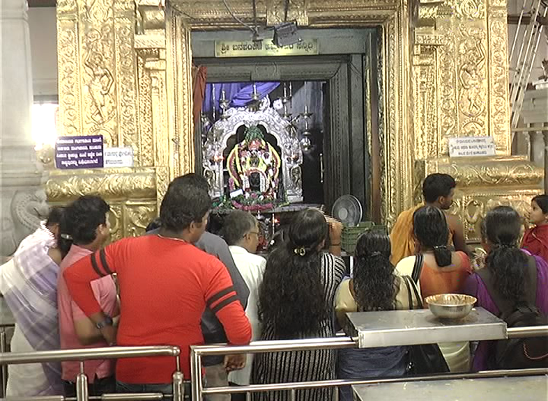 TEMPLE 8