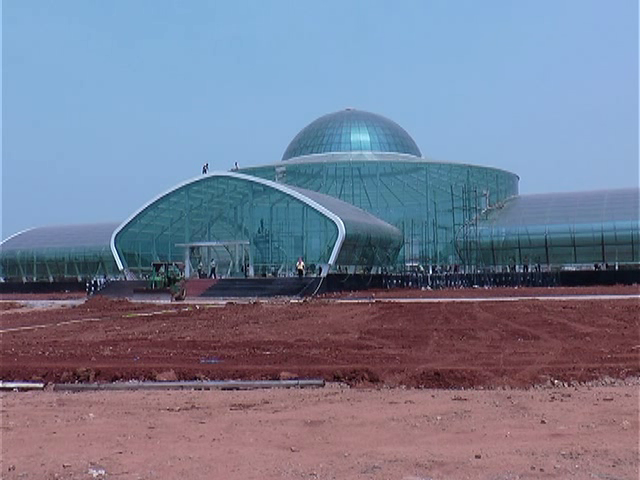 dvg glass house 2