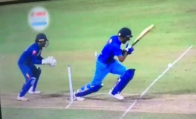 kl rahul hit wicket