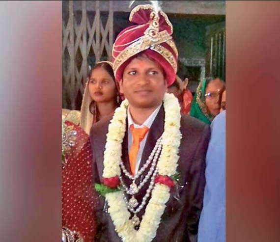 marriage bald man 2 15198