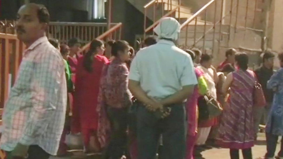 noida girl suicide