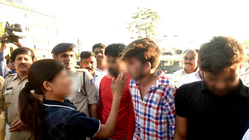 rape slap 1