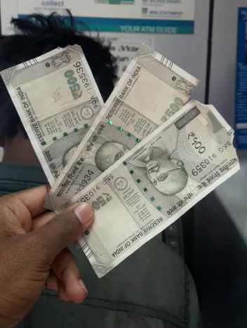 BLY CURRENCY a