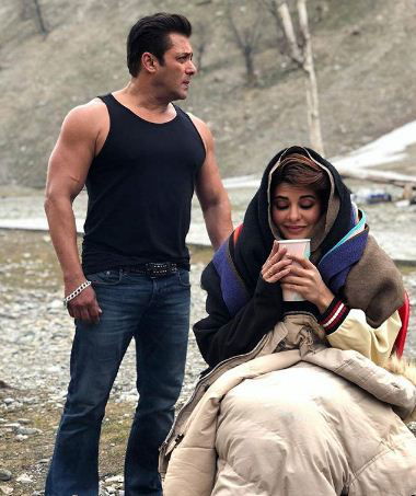 Sallu hot