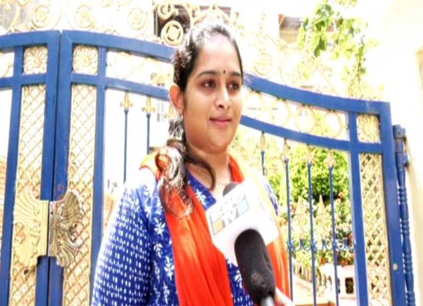 MUNIRATNA DAUGHTER