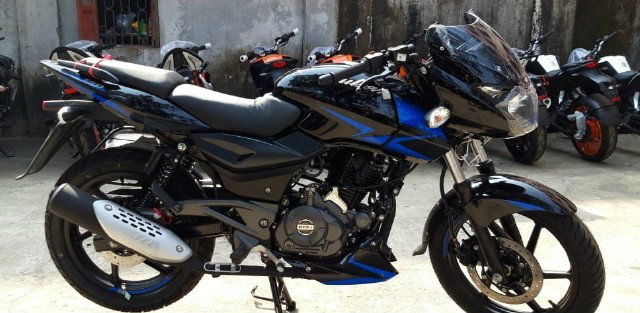 Bajaj Pulsar 150 Action 142110