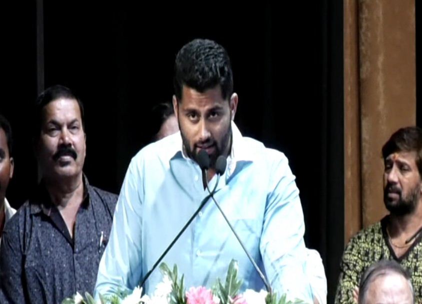abhishek ambareesh