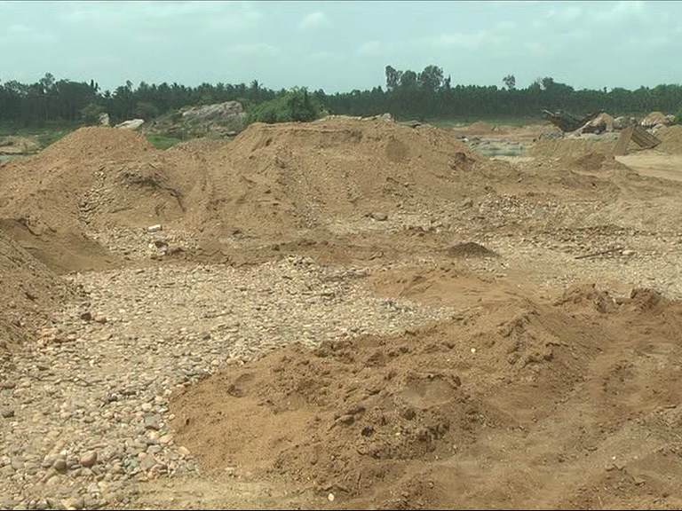 SMG Sand Mafia 1