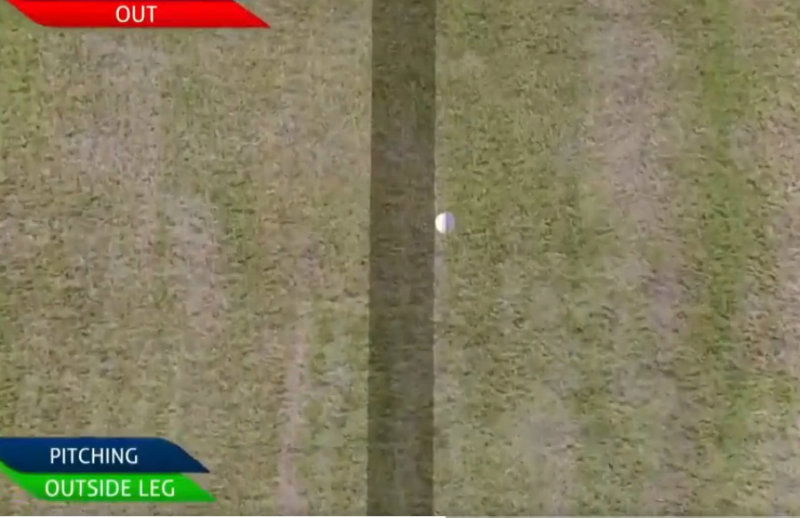 dhoni out 1