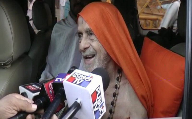 tmk pejavara shri