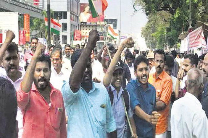 congress workers 1
