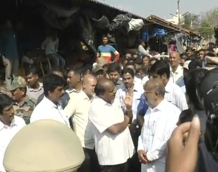 ವಿ ಆರ್ ನಾಟ್ ಬೆಗ್ಗರ್ಸ್ - ಕಾಂಗ್ರೆಸ್ಸಿಗೆ ಸಿಎಂ ಟಾಂಗ್ 3 kumaraswamy 2