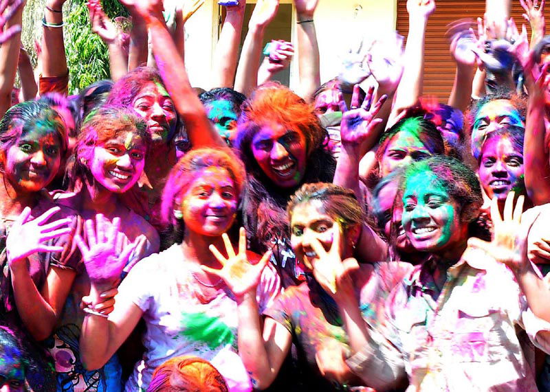 Holi 3