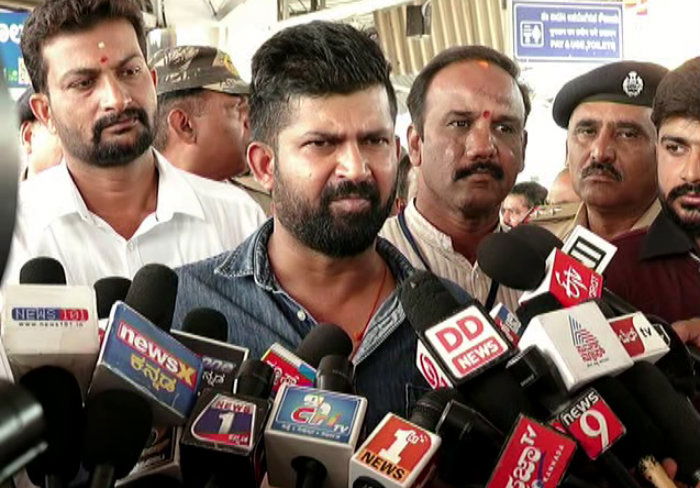 mys prathap simha 4