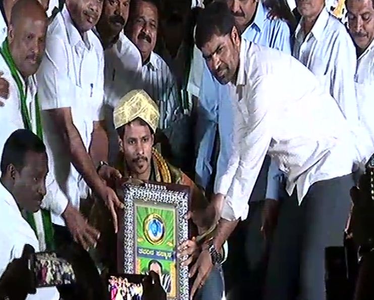 nikhil ambi e