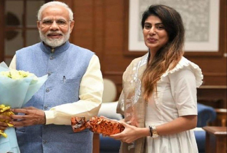 pm modi rivaba jadeja