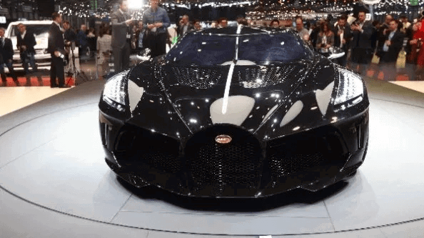 Ronaldo car bugati 1