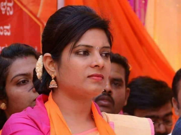 veena kashapanavar