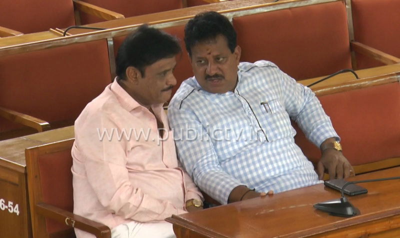 MLA Muniratna A
