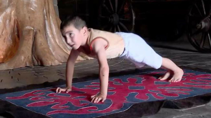 pushup boy 3