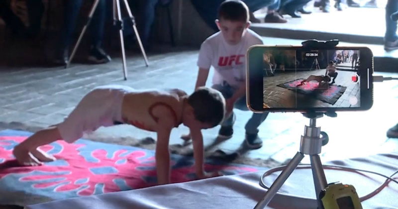 pushup boy