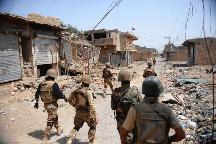 Pak Army 2