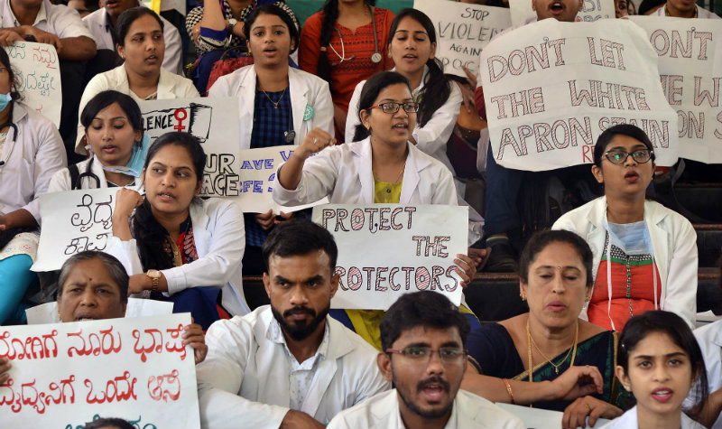 MINTO Doctors Protest 1