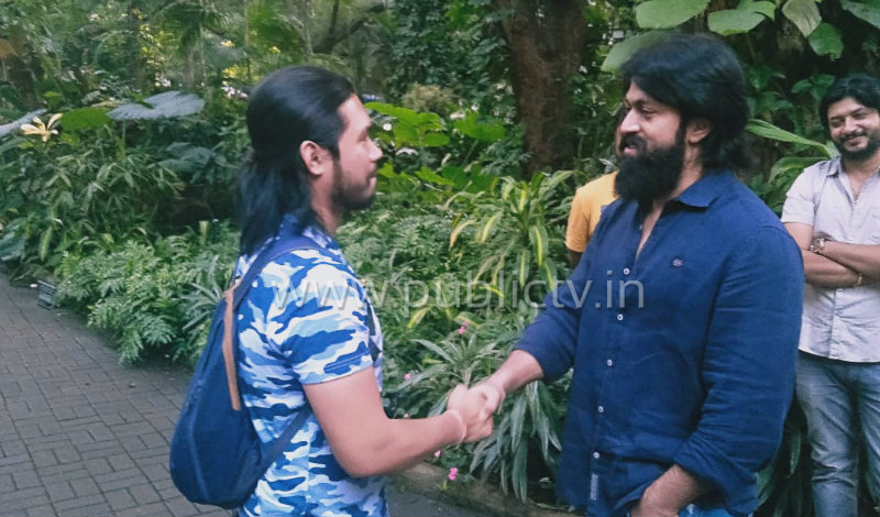 yash fan meet 1