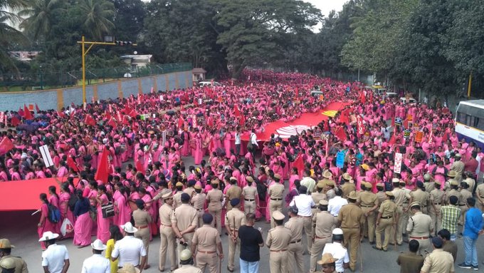 Asha activists protest