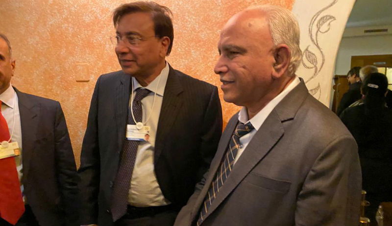 CM BSY FOREIGN 2